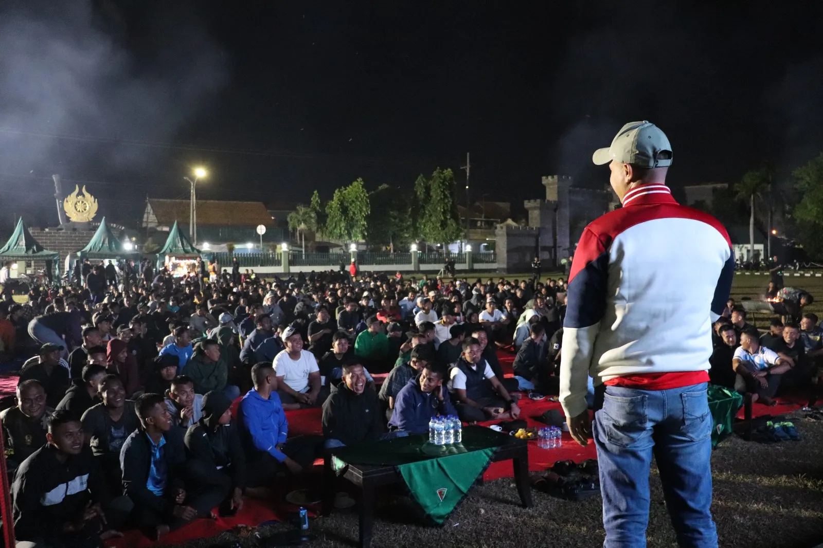 Moment Piala Dunia Dimanfaatkan Nobar Dilapangan Batalyon Zeni Tempur 10/2 Kostrad Pasuruan