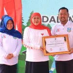 Bupati Gresik Sabet Penghargaan Indeks Perlindungan Anak Terbaik Pertama se Jawa Timur, Tembus 3 Besar Nasional