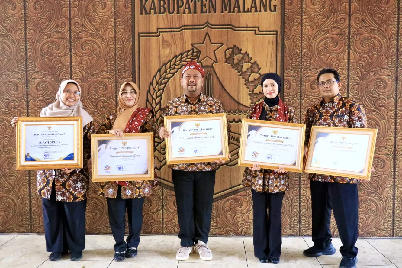 Bupati Gresik Sukses Boyong 5 Penghargaan di Harganas Jatim, Salah Satunya dari Program Inovasi Unggulan TPA Masmundari