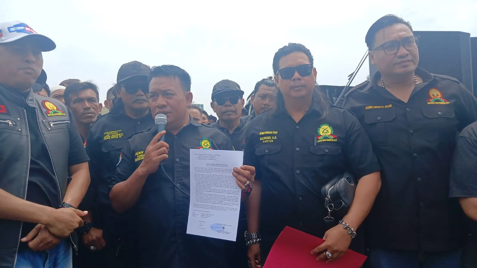 Dewan Pimpinan Pusat (DPP) Laskar Pemuda Melayu (LPM) Kalimantan Barat Gelar Aksi Damai