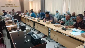 Kepala Dishub Probolinggo Hadiri Pembahasan KUA-PPAS APBD 2027, Fokus Tekan Beban Tagihan PJU Melalui Meterisasi