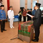 Wakil Bupati Samosir Lantik Erwin Sidabutar Menjadi Camat Simanindo