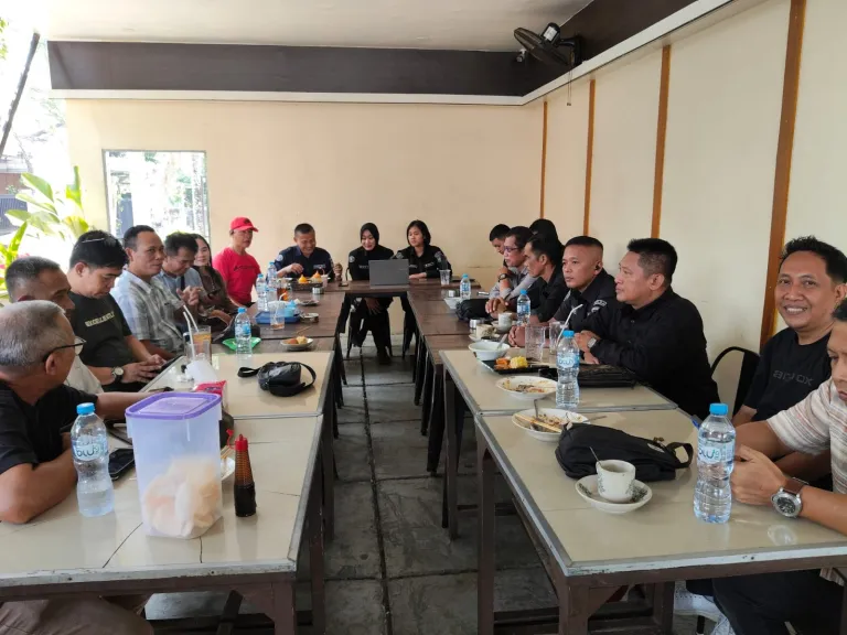 Jalin Silaturahmi, Bidhumas Polda Kalbar Gelar Ngopi Bareng Bersama Awak Media Online*M