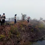 Terjunkan Tim Pemadam Karhutla, Jajaran Polres Ketapang Sasar Titik Api di Wilayah Desa Pelang Kecamatan Matan Hilir Selatan