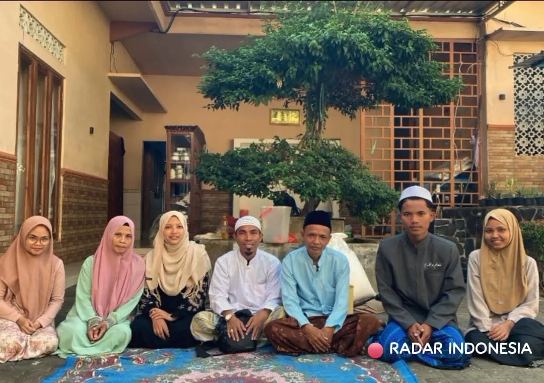 Membongkar Stigma Trah: Ketika Perjuangan Merintis Pesantren Direduksi Garis Keturunan