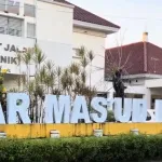 Cuaca Ekstrem Hambat Distribusi Logistik Kesehatan, Pelayanan di Bawean Tetap Diupayakan
