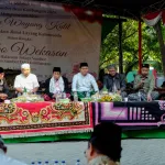 Rebo Wekasan di Telaga Sumber, Bupati Gresik Ajak Masyarakat Rawat Tradisi dan Perkuat Kerukunan