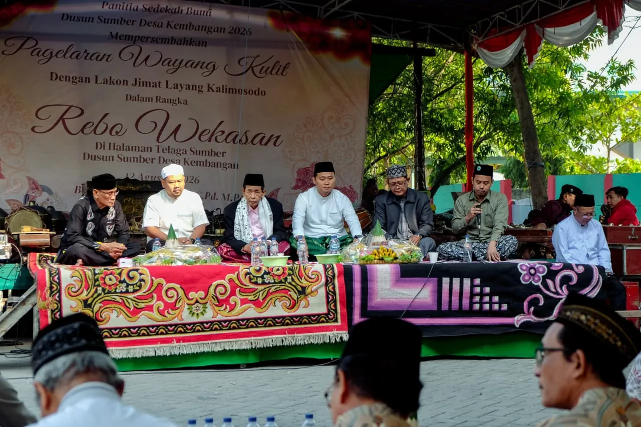 Rebo Wekasan di Telaga Sumber, Bupati Gresik Ajak Masyarakat Rawat Tradisi dan Perkuat Kerukunan
