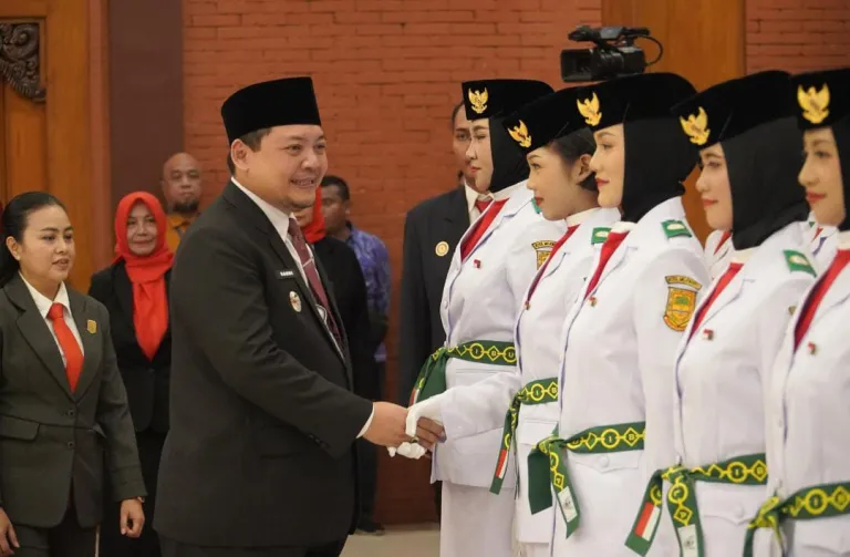 76 Paskibraka Kota Mojokerto Dikukuhkan, Diminta Jadi Teladan Generasi Muda