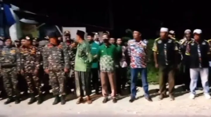 Rawat Nasionalisme, LSM GMBI Hadiri Renungan Suci HUT RI ke-81 di TMP Metatu Benjeng