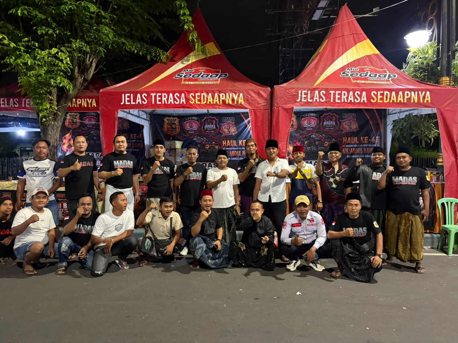 DPC Madas Pasuruan Raya Sediakan Minum Gratis Dan Kue Di Acara Haul KH. Abdul Hamid ke-45 Tahun 2026