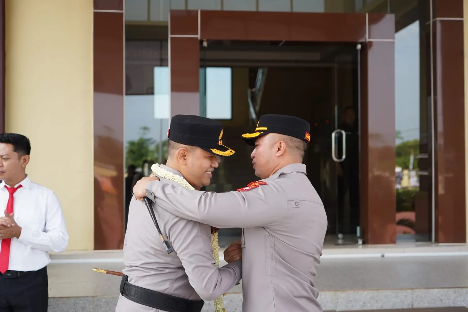 Sertijab Kapolres Kubu Raya: AKBP Kadek Ary Pamit ke Sanggau, AKBP Rensa S. Aktadivia Langsung ‘Tancap Gas’ Bidik Dua Isu Panas Ini!