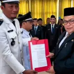 Tugio Dilantik Sebagai Kepala Desa Sungai Raya Dalam
