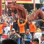 Kreasi Karnaval Mobil Hias HUT RI Ke-81 Pemkab Purkawarta