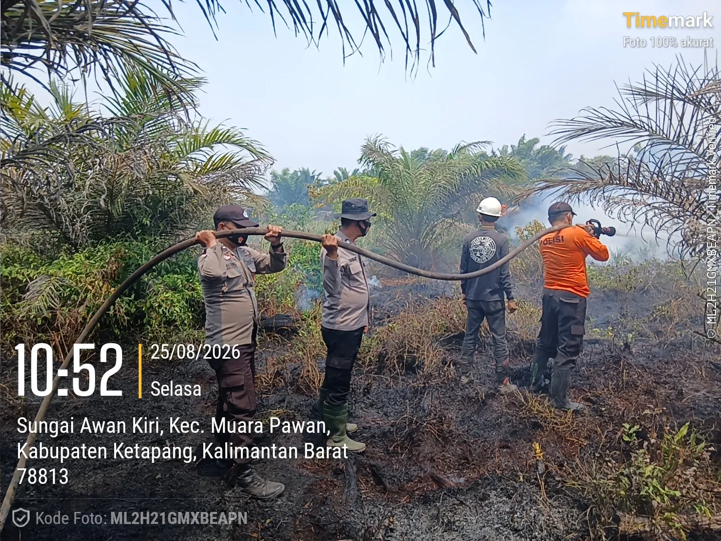 Polres Ketapang Sigap Tangani Karhutla di Sungai Awan Kiri, Api Berhasil Dipadamkan