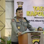 Perkuat Soliditas dan Profesionalisme, Kapolda Kalbar Tatap Muka Bersama Personel Polres Ketapang Saat Kunjungan Kerja