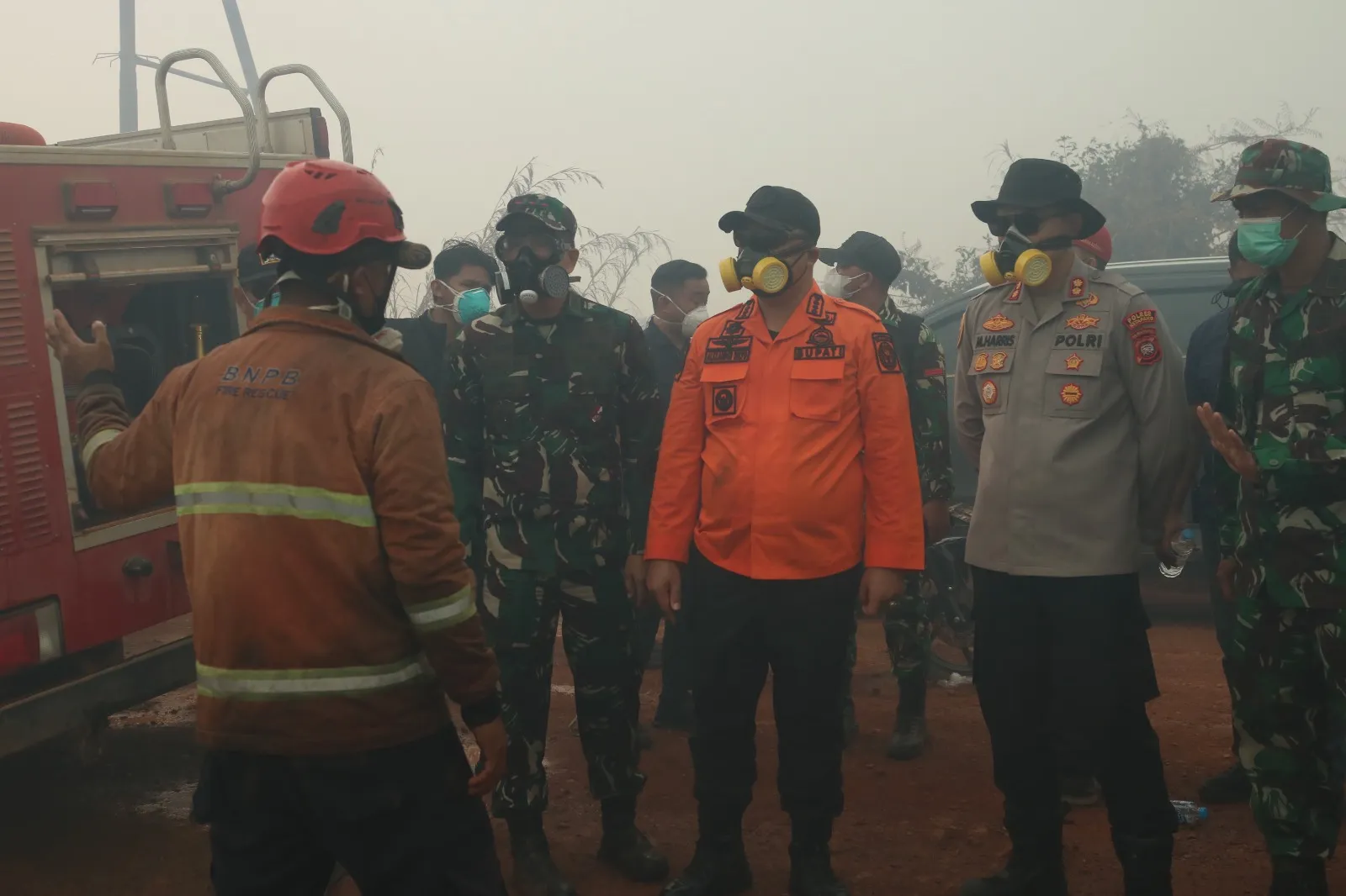 Atasi Karhutla Kapolres Ketapang Bersama Jajaran Forkopimda Turun Langsung Ke Wilayah Karhutla Di Kecamatan Matan Hilir Selatan
