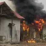 Diduga Akibat Korsleting Listrik Bukan Karena Karhutla Personil Polsek Bersinergi Dengan Unsur Terkait Lakukan Pemadaman