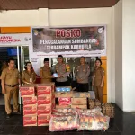 Peduli Warga Terdampak Karhutla, Polres Ketapang Salurkan Bantuan Sembako