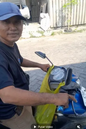 Pedagang Sayur Keliling Kaget Dihukum Tilang di Samsat Gresik, Harus Bayar Rp250.000, Warga Pertanyakan Penegakan Aturan