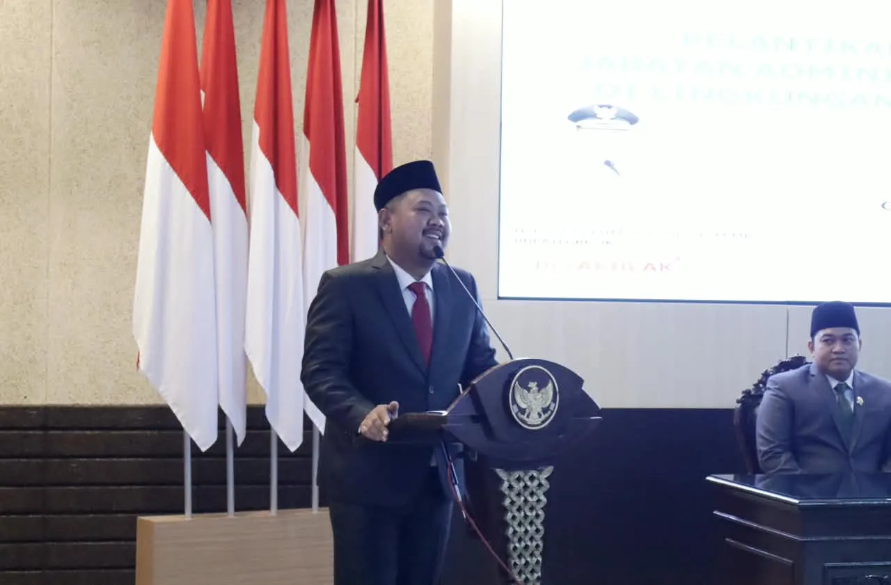 Bupati Gresik Lantik 25 Pejabat, Perkuat Organisasi dan Pelayanan Publik