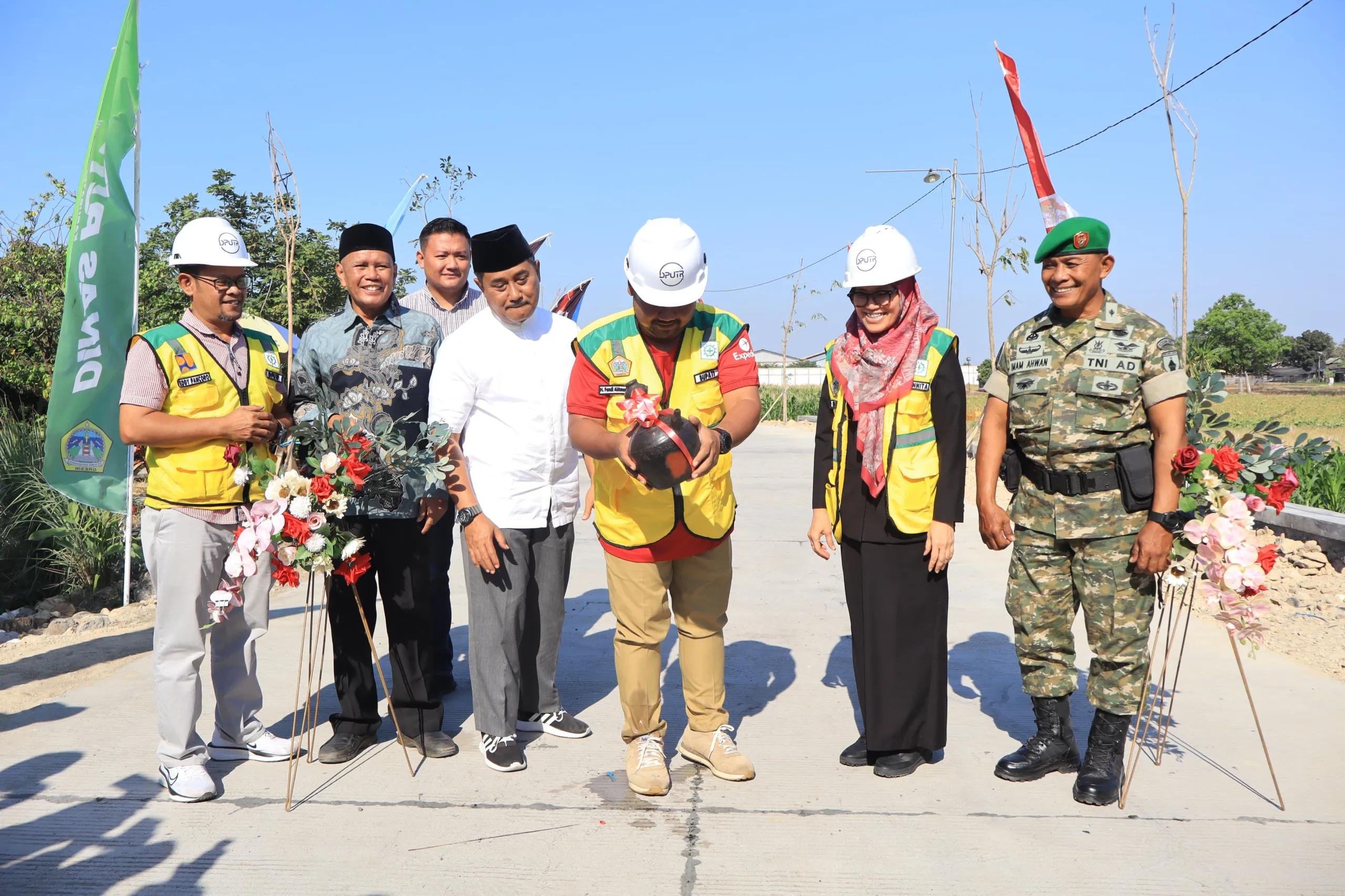 JPD Klampok-Munggugebang Dibeton, Bupati Yani Pastikan Pembangunan Jalan Berlanjut hingga 2027