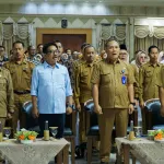 Buka Simposium Revitalisasi Sekolah Vokasi, Bupati Gresik Soroti Dampak UU 23/2014 pada Kebijakan Sekolah