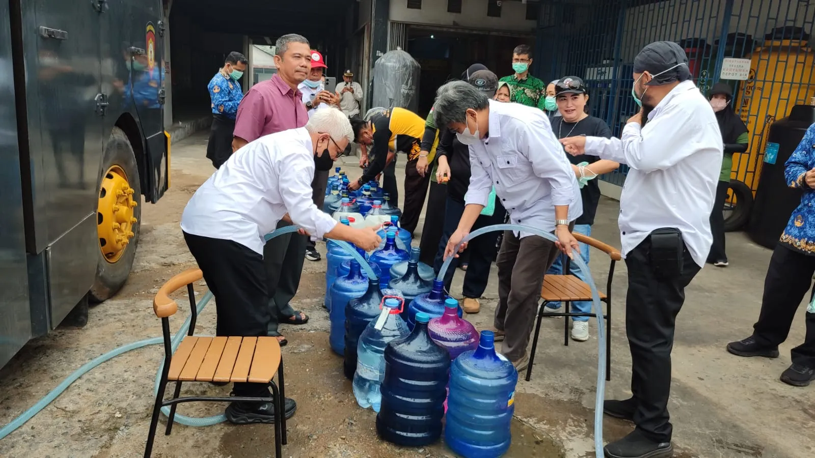 Kemarau Belum Berakhir, 659 Warga Kubu Raya Terima 10.000 Liter Air Bersih