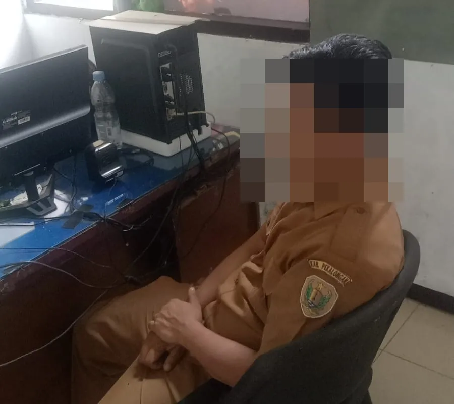 Modus Sewa Sepeda Motor Lalu Digadaikan, Oknum Kades di Pekalongan Ditangkap Polisi
