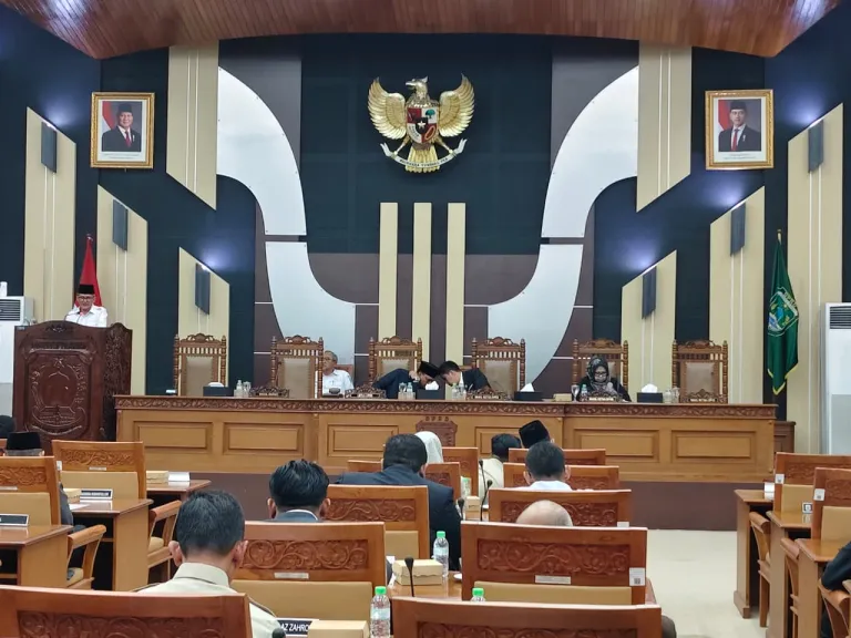 DPRD Pasuruan Gelar Paripurna III Pemerintah Kabupaten Beri Jawaban Atas Pandangan Fraksi