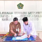 Tingkatkan Layanan holistik, Kemenag dan RSUD Tongas Teken MoU Kerjasama Rohaniawan Serta Penguatan Program Keagamaan dan Keumatan