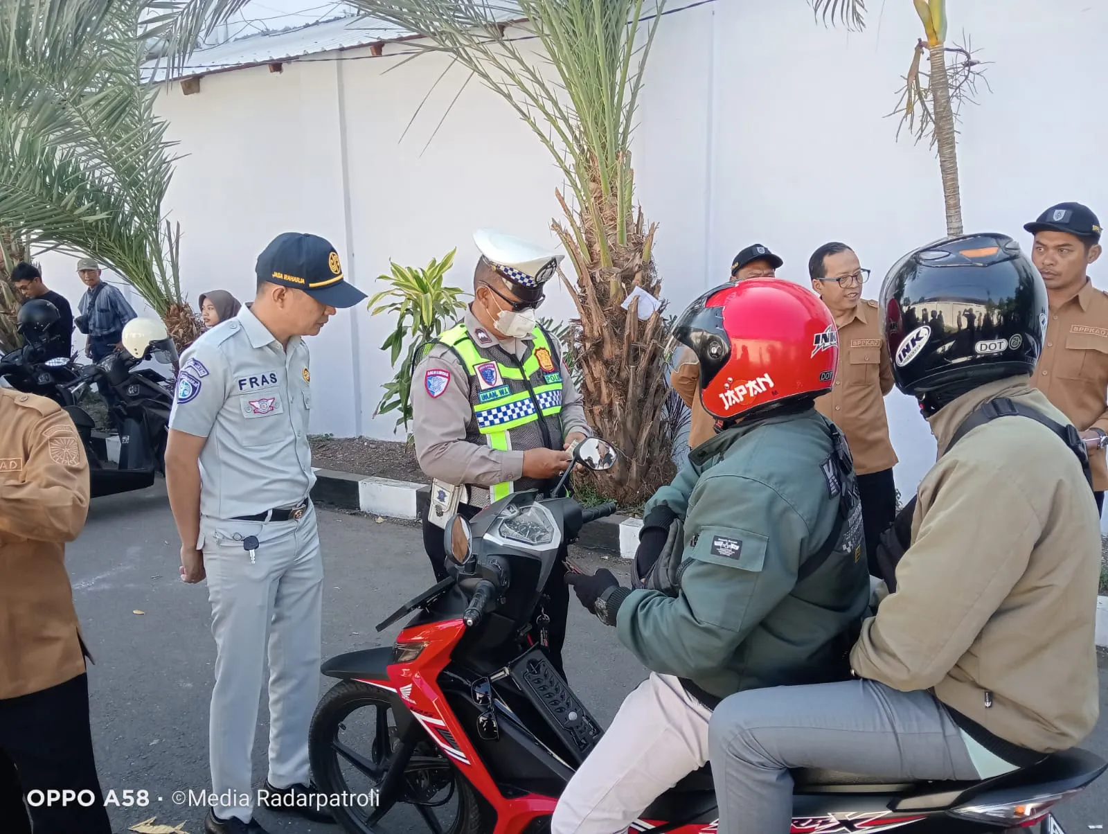 Ciptakan Wilayah Aman dan Tertib, Satlantas Polres Probolinggo Kota Gelar Operasi Gabungan