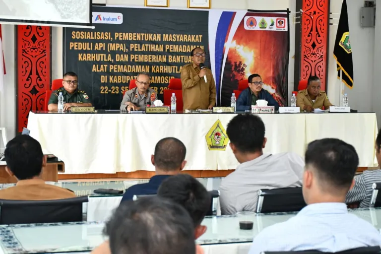 Bupati-Wabup Samosir Kunjungi Korban Kecelakaan Bus Wisatawan di Boho