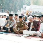 Cimahi Krisis Air: Ribuan Warga dan ASN Gelar Shalat Istisqo di Alun-Alun,