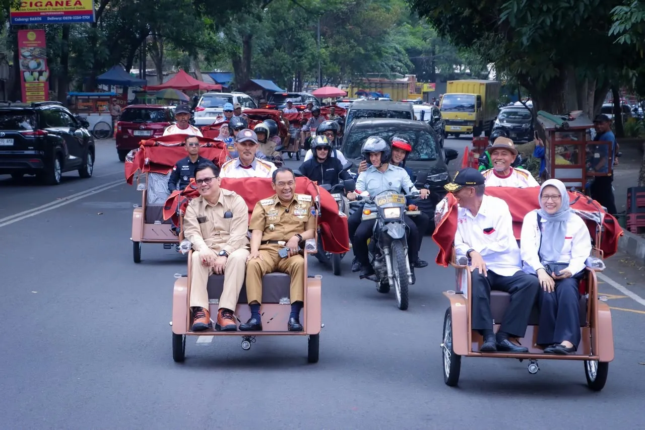 Senyum Kasdi di Usia 76 Tahun, Sambung Hidup Pakai Becak Listrik Pemberian Presiden