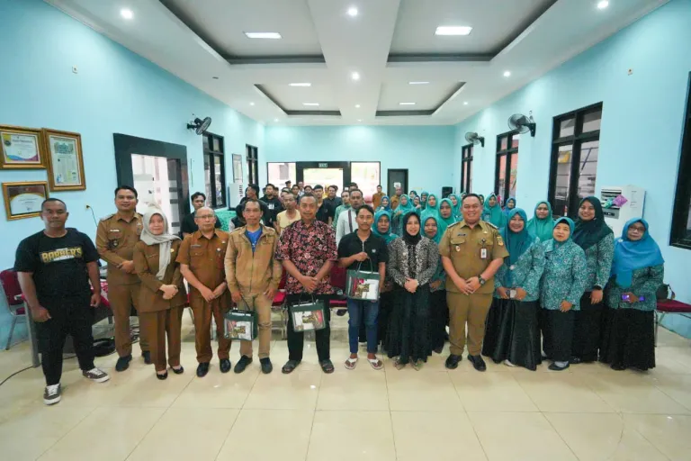 Kelurahan Gunung Gedangan Latih 25 Warga Desil 1–5 Keterampilan Barbershop