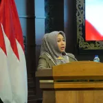Jawab Pandangan Fraksi, Ning Ita Tegaskan APBD untuk Kesejahteraan Warga
