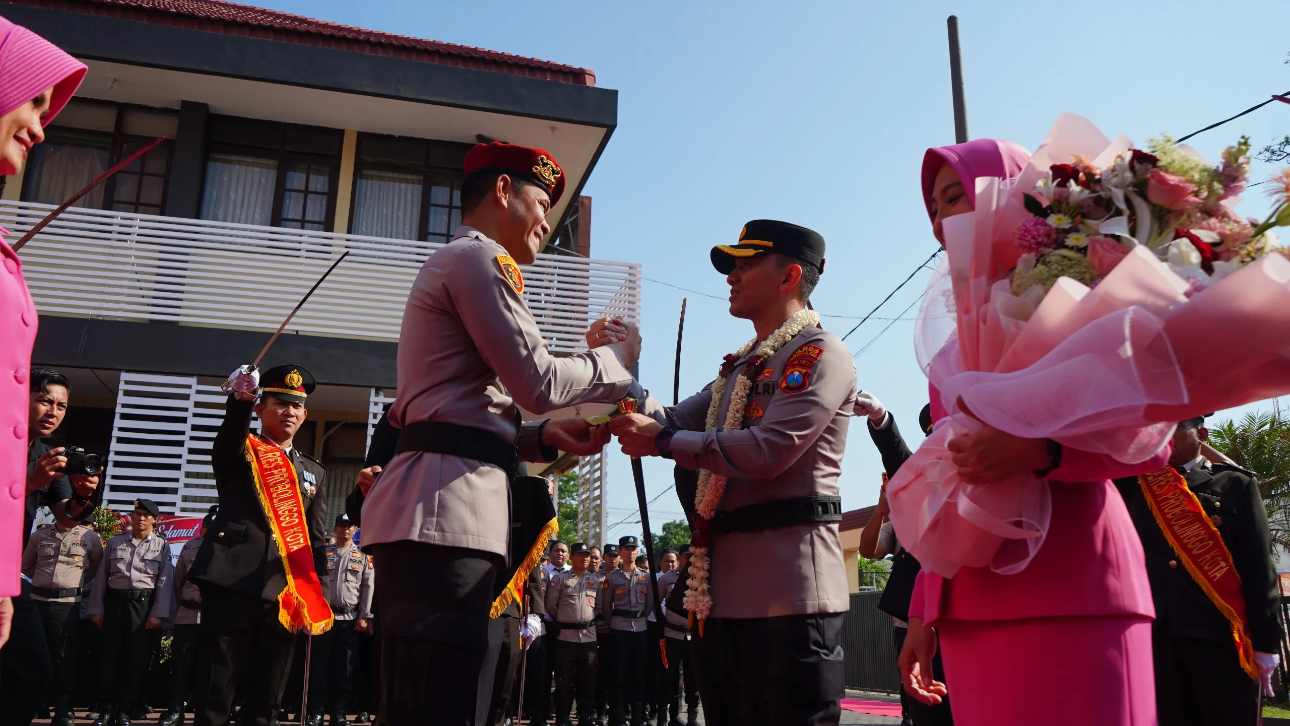 Resmi Jabat Kapolres Probolinggo Kota, AKBP Lucky Usung Slogan Polisi Bersama Masyarakat