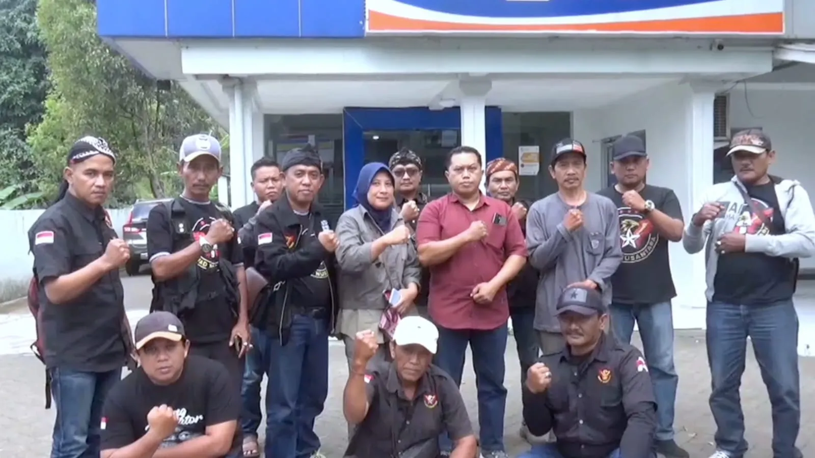 Ormas Squad Nusantara kuasa pendampingan, Sengketa antara BRI unit Sukapura, nasabah dan pemdes Ngadisari.