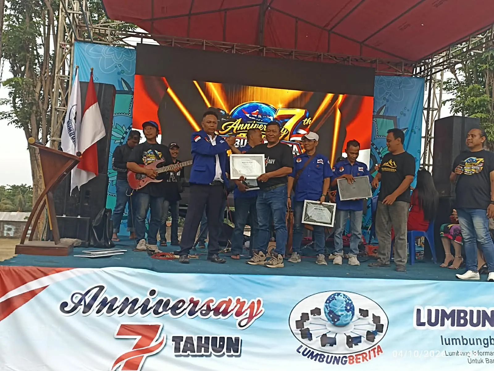 Anniversary Ke-7, Media Lumbung Berita  Santuni Ratusan Anak Yatim Dan Kaum Duafa
