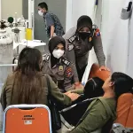 Sentuhan Humanis Kapolres dan Polwan Probolinggo, Hadir Menguatkan Keluarga Korban Karhutla Bromo