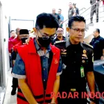 Penyidik Kejati Jabar Melakukan Penahanan Terhadap Para Tersangka Dalam Dugaan Perkara Tindak Pidana Korupsi Tunjangan Perumahan Dan Tunjangan Transportasi Bagi Pimpinan Dan Anggota DPRD Kabupaten Indramayu Tahun Anggaran 2022 Sampai Dengan Tahun 2025