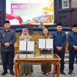 Wali Kota Mojokerto Sampaikan Nota Keuangan APBD 2027 dan Pendapat Akhir atas 13 Raperda