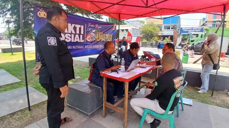 HUT Humas Polri ke-75, Polres Pasuruan Gelar Bakti Sosial Donor Darah di Bangil