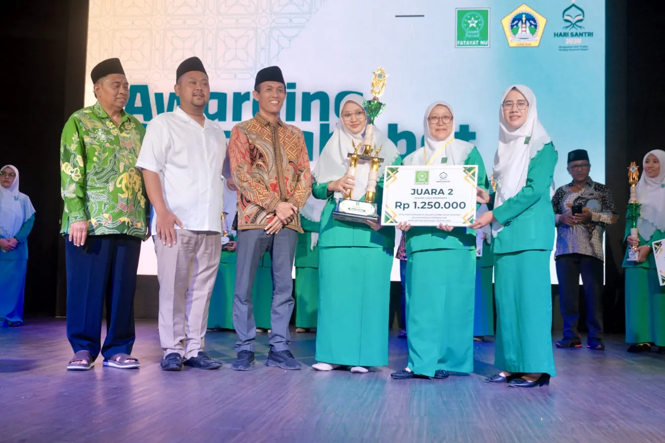 Puncak Hari Santri 2026, Fatayat NU Gresik Perkuat Kemandirian Desa dan Sinergi Lintas Sektor