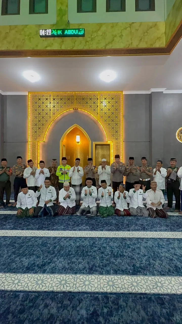 Kapolres Pasuruan Gelar Subuh Keliling di Masjid Abdul Rahman Bangil, Perkuat Sinergi Polisi Bersama Masyarakat