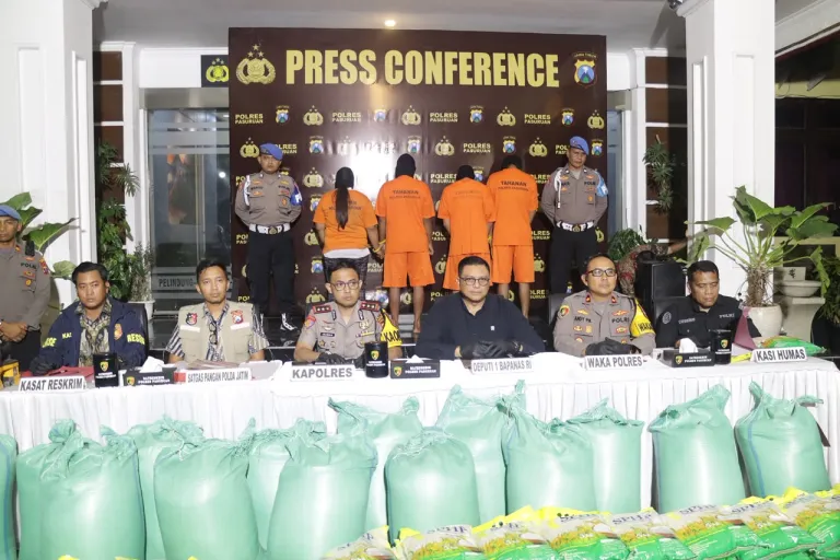 Polres Pasuruan Berhasil Tangkap 4 Tersangka Dugaan Pengemasan Ulang Beras SPHP