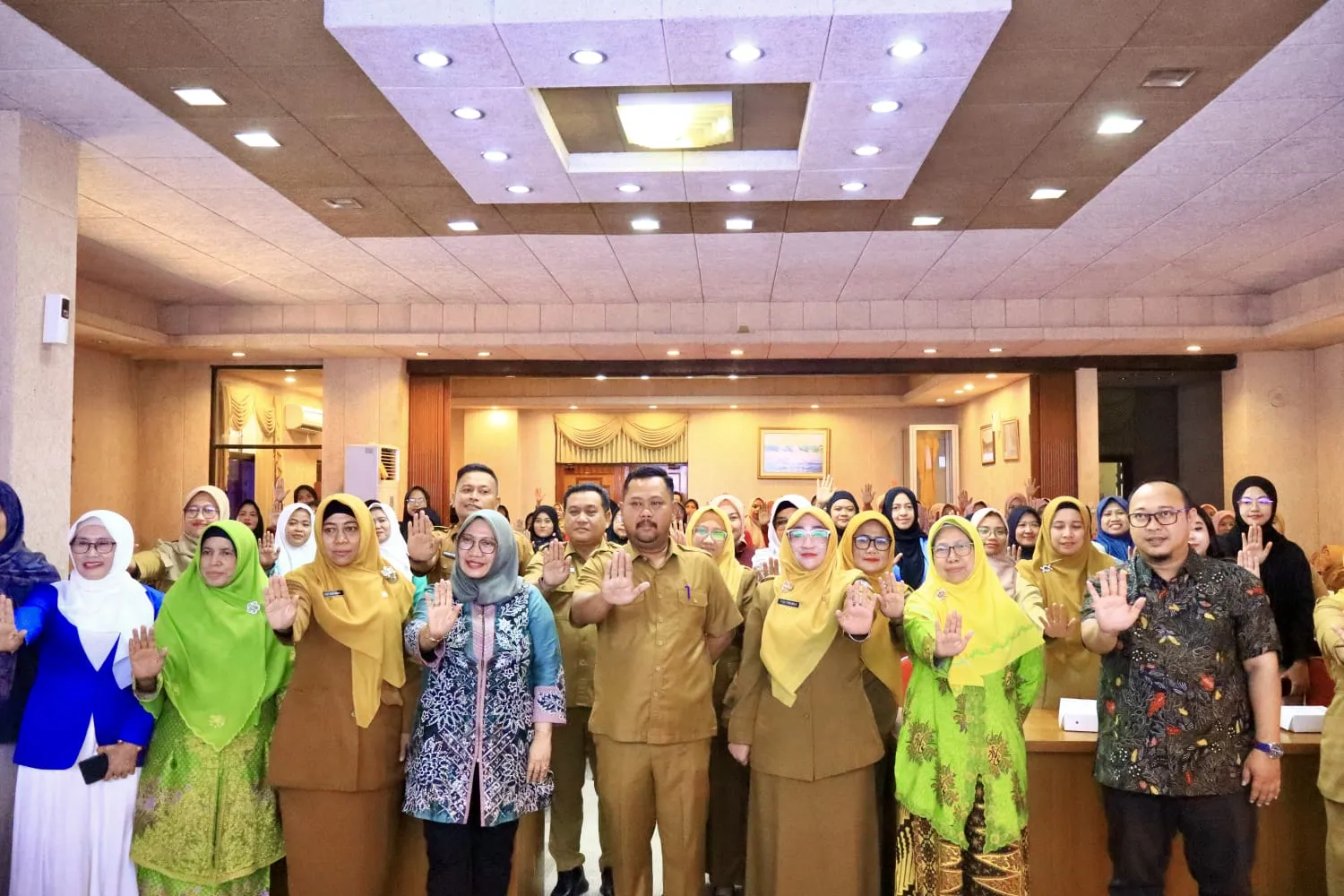 Bupati Gresik Buka Pelatihan Usaha Bunda Puspa, Dorong Perempuan Gresik Semakin Berdaya dan Mandiri